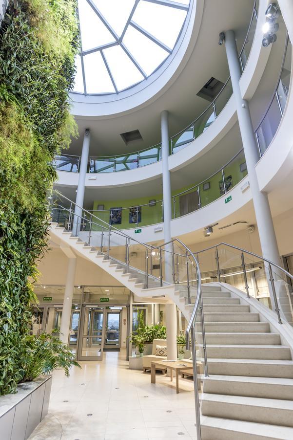 Willa Wiosenna Otel Ozarow Mazowiecki Dış mekan fotoğraf