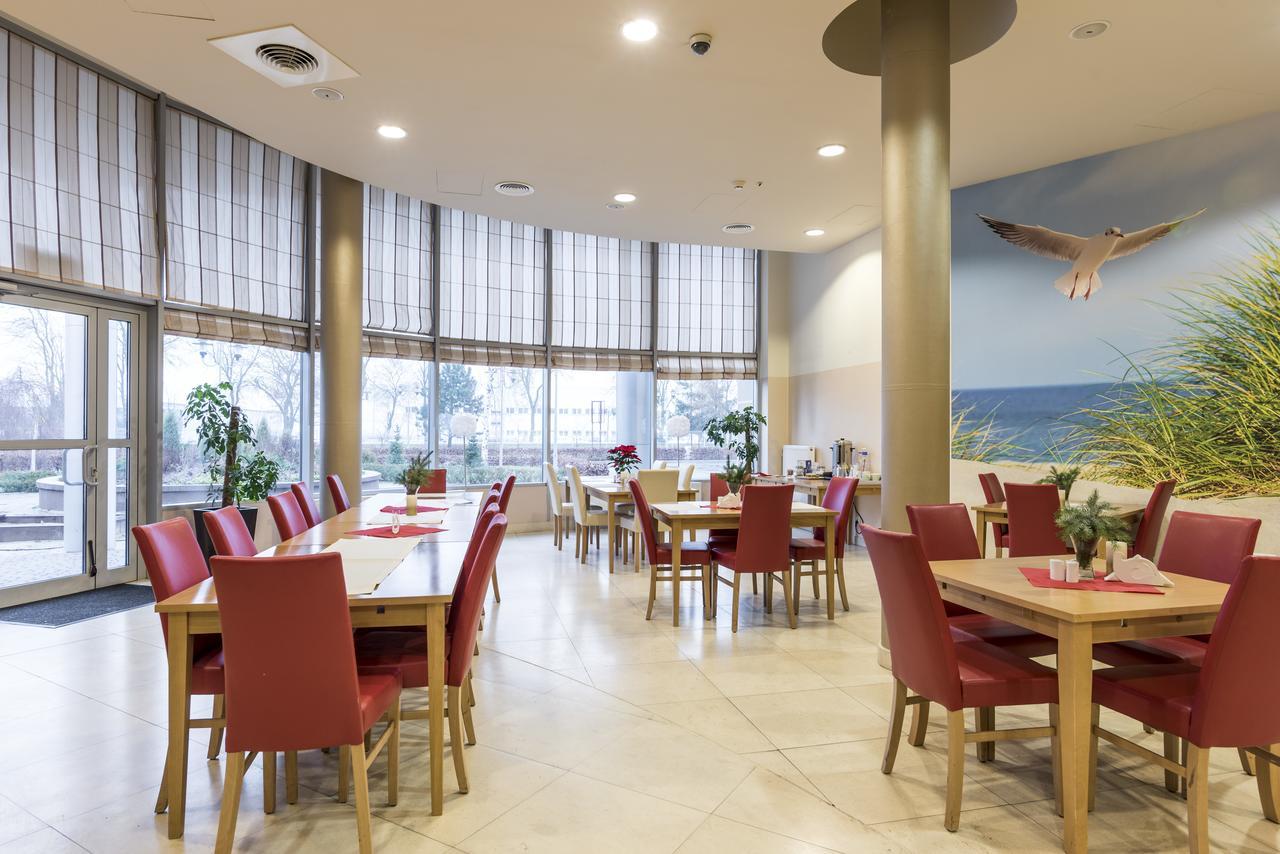 Willa Wiosenna Otel Ozarow Mazowiecki Dış mekan fotoğraf